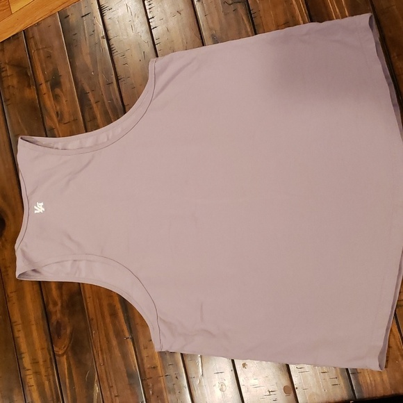 YoungLA momentum tank - Picture 6 of 7